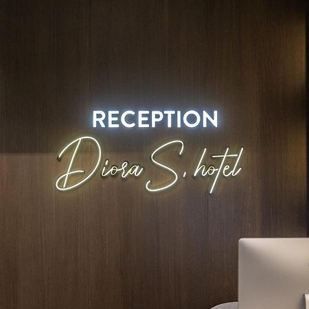 Diora'S Hotel And Apartments Vlorë Екстериор снимка