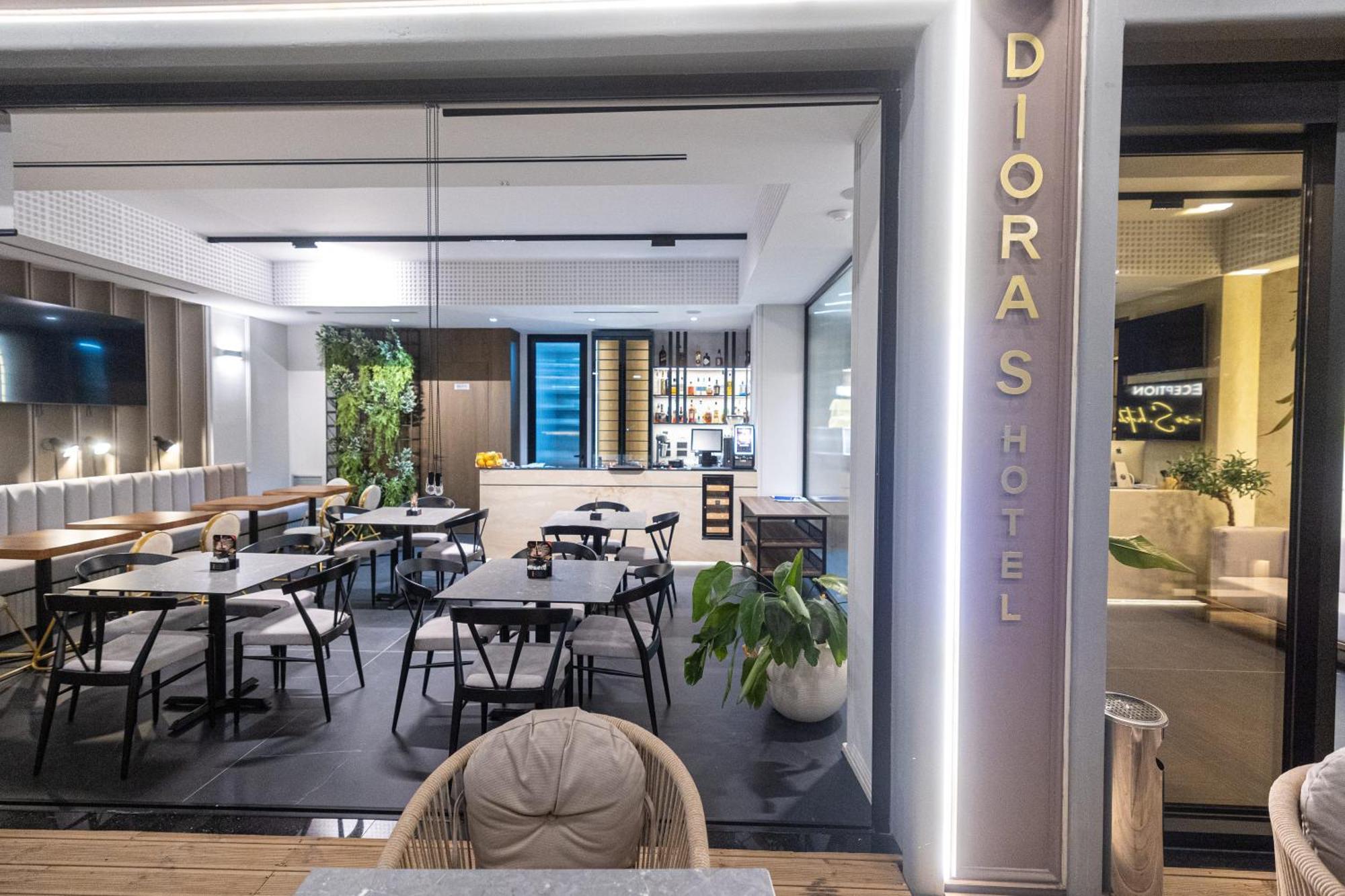 Diora'S Hotel And Apartments Vlorë Екстериор снимка