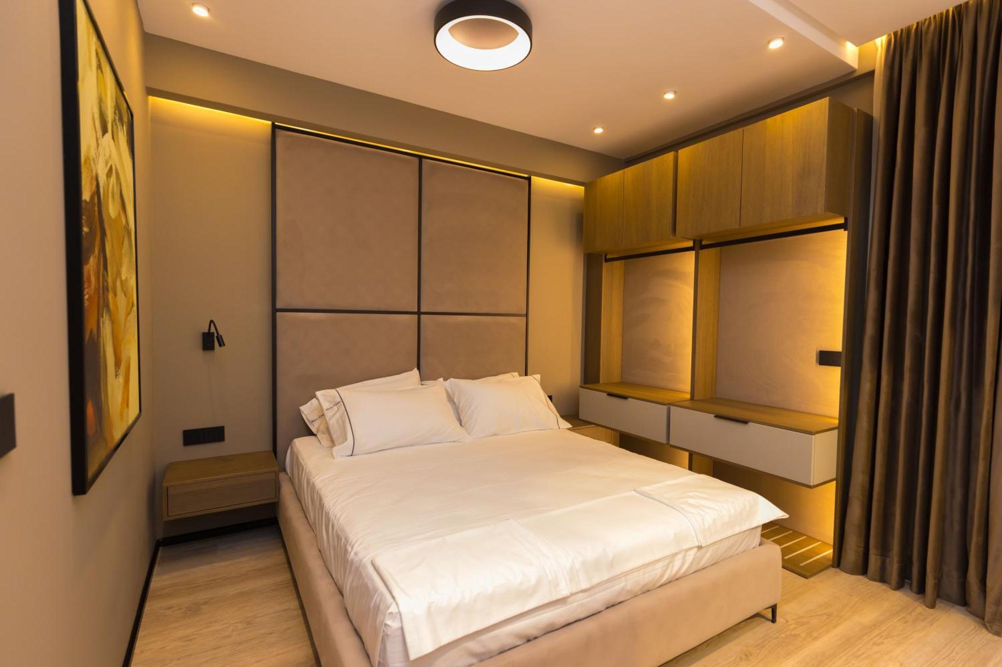 Diora'S Hotel And Apartments Vlorë Стая снимка