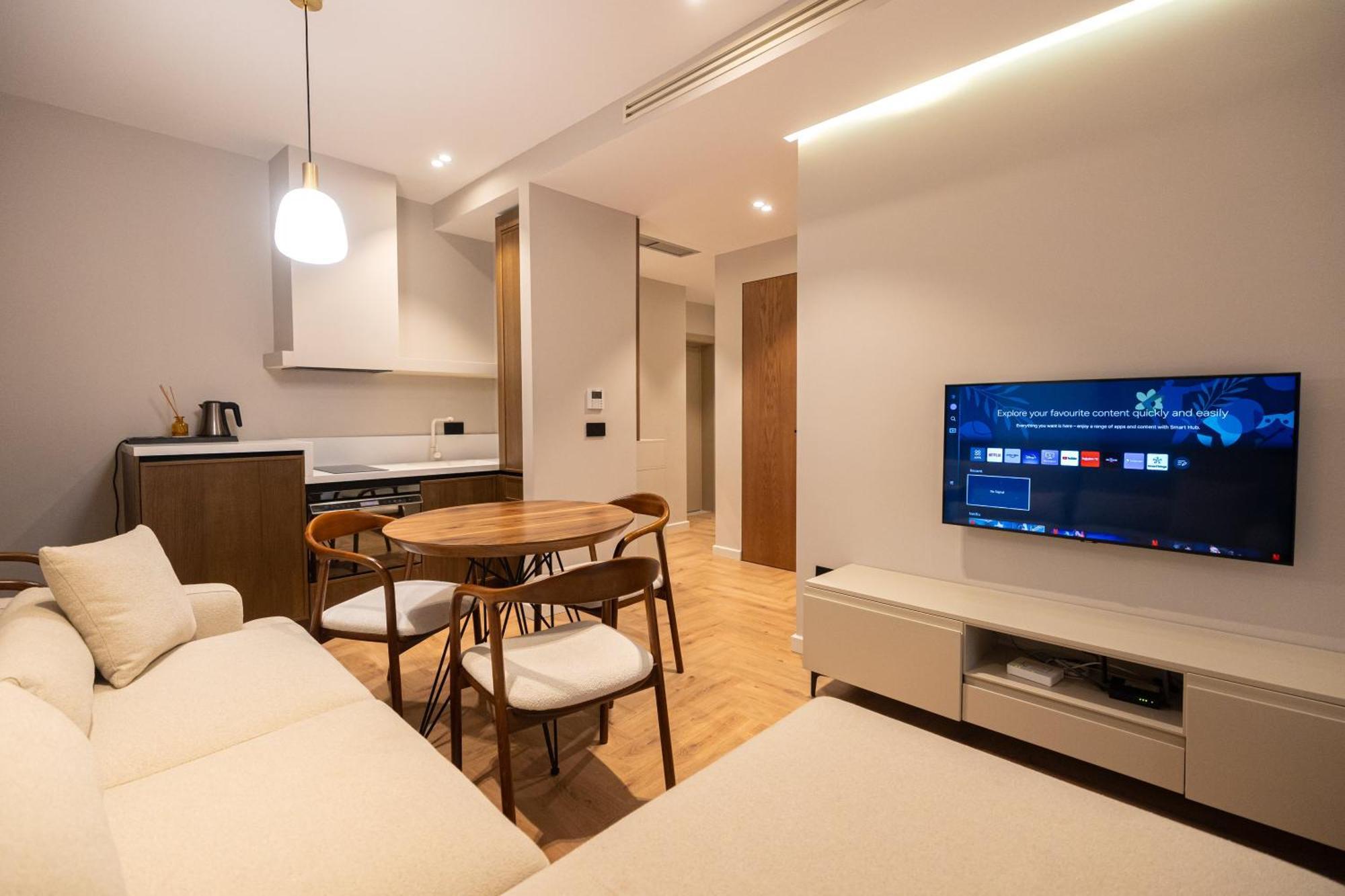 Diora'S Hotel And Apartments Vlorë Екстериор снимка